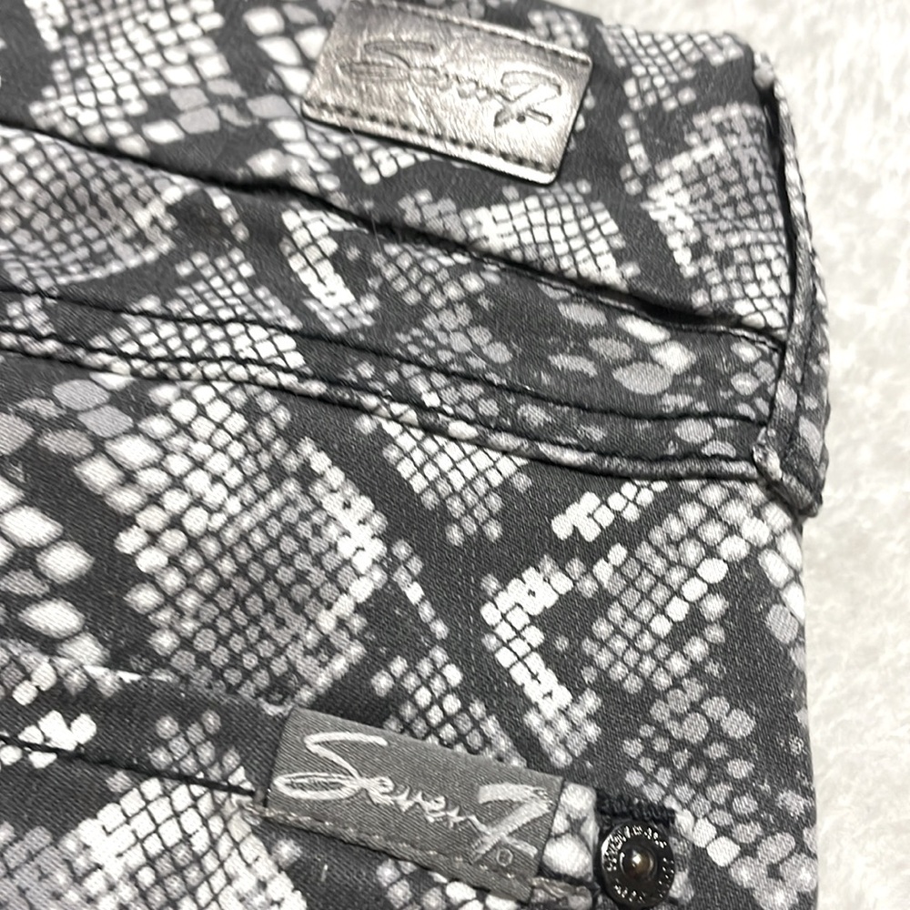 Seven 7 Tummyless High Rise Skinny Snake Skin Print Pants - Picture 4 of 12